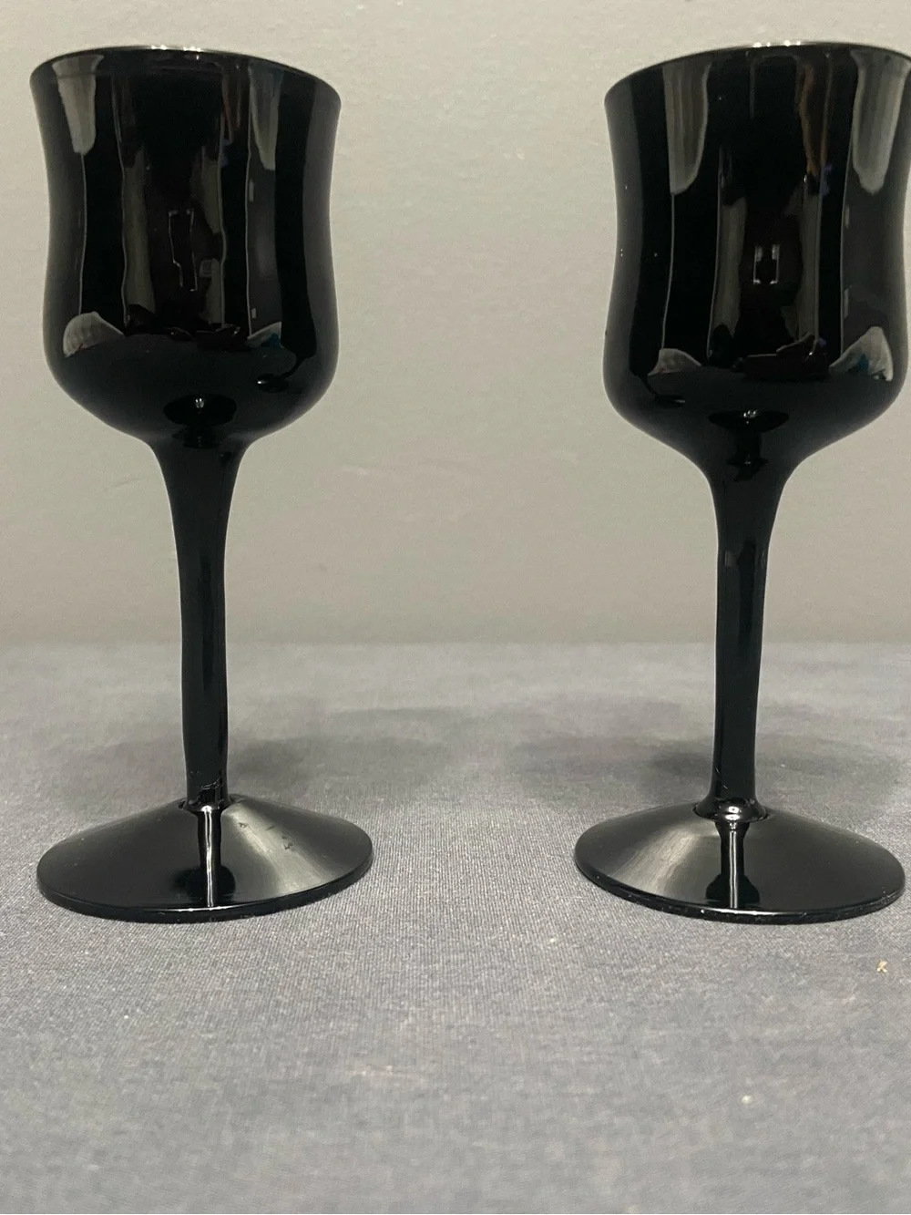AMERICAN MANOR 2 ebony black glass cordial liqueur stemware amethyst MCM 1960-70